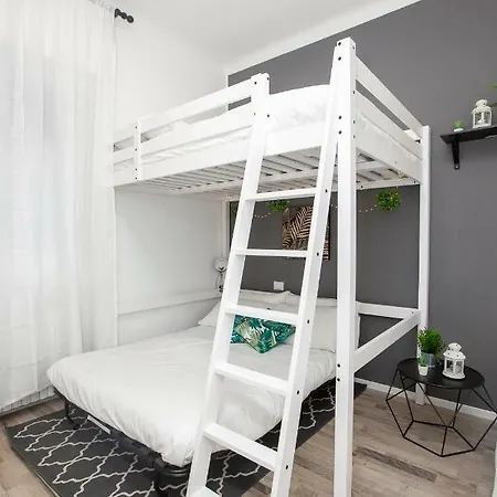 Mamiani 6 Apartmán *